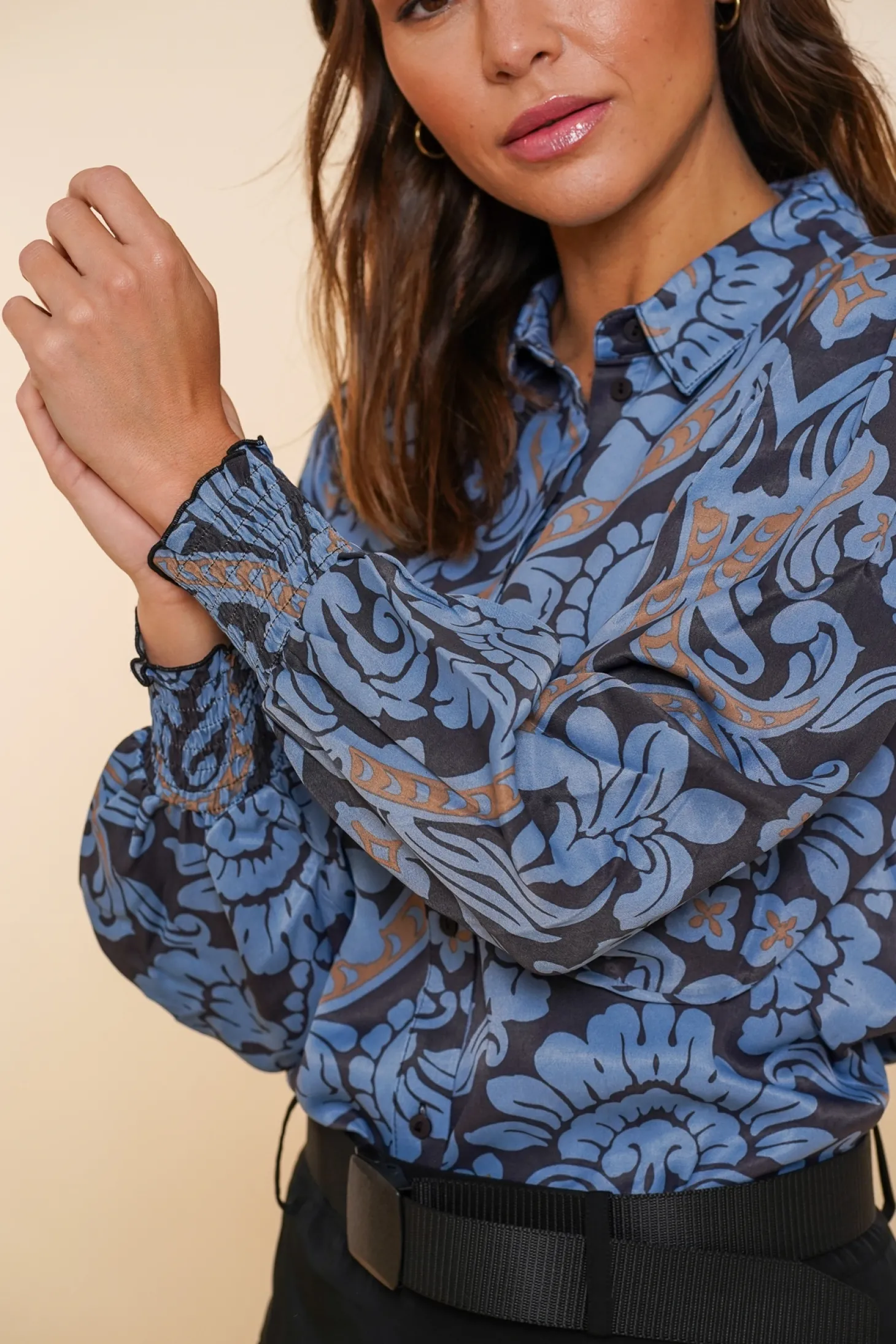 Blouses*Geisha Fashion Geisha Dames Blouse Met Sierlijke Print 43710-20 anthracite