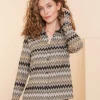 Blouses*Geisha Fashion Geisha Dames Blouse Met Zigzag Print 42664-20 sand