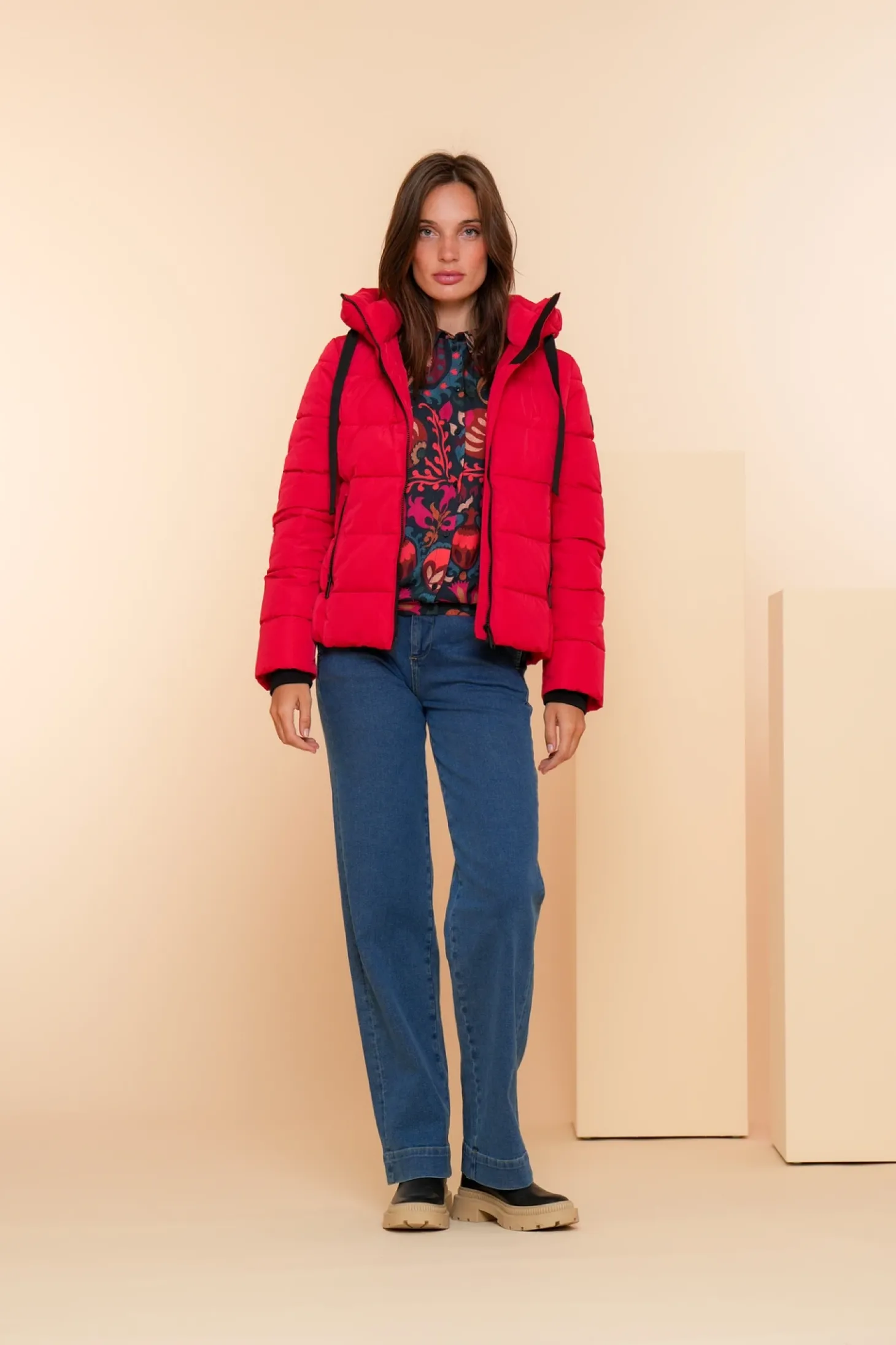 Jassen & Jacks*Geisha Fashion Geisha Dames Korte Pufferjas 48553-12 rood