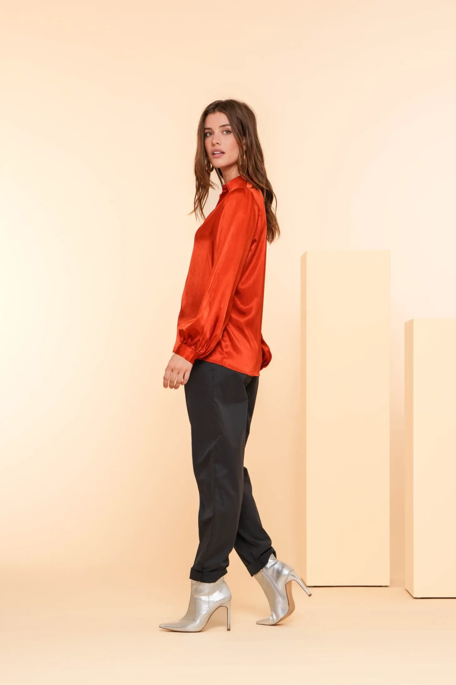 Tops & T-shirts*Geisha Fashion Geisha Dames Satin Top Met V-hals 43540-14 stone