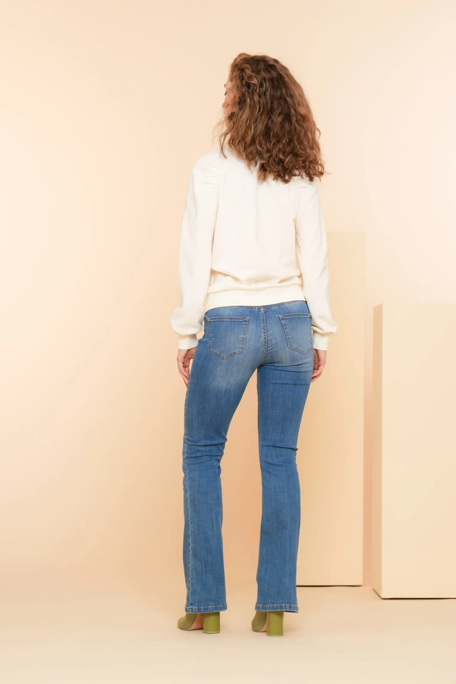 Truien & Vesten*Geisha Fashion Geisha Dames Sweatshirt Met Plooien 42600-41 off-white