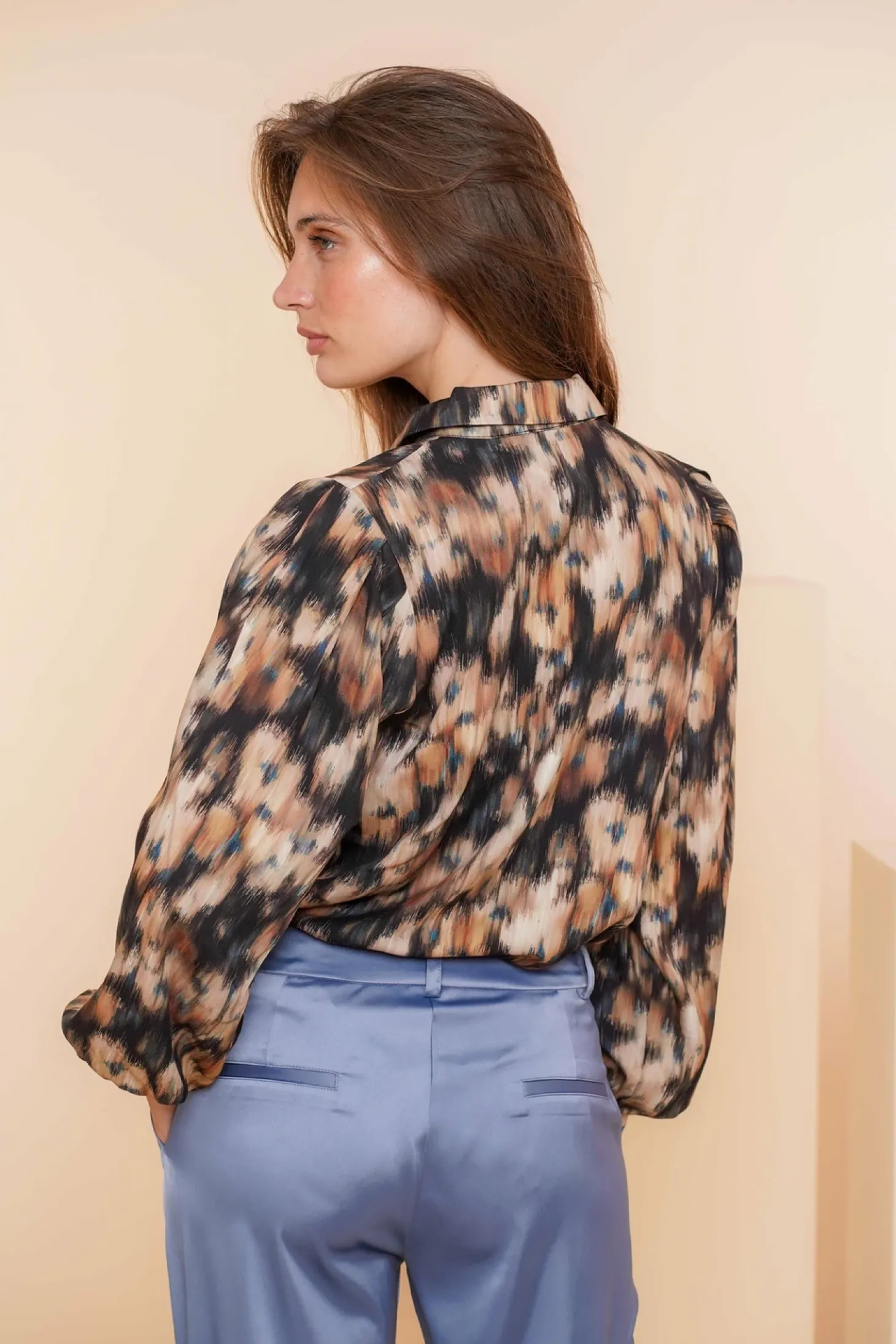 Blouses*Geisha Fashion Geisha Dames Zijdezachte Blouse Met Print 43672-20 sand