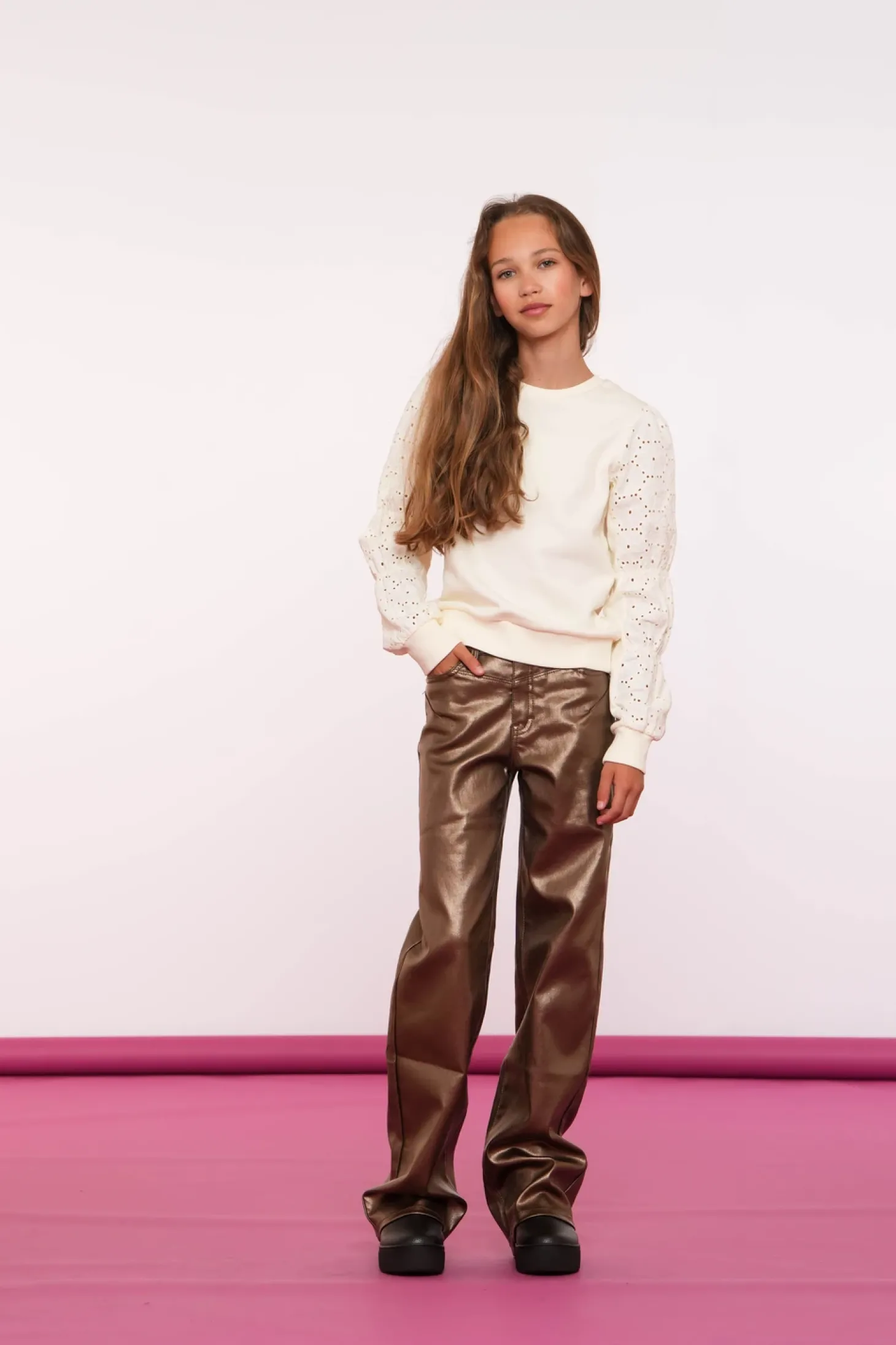 Truien & Vesten*Geisha Fashion Geisha Girls Sweater Met Broderie 42608K-41 off-white